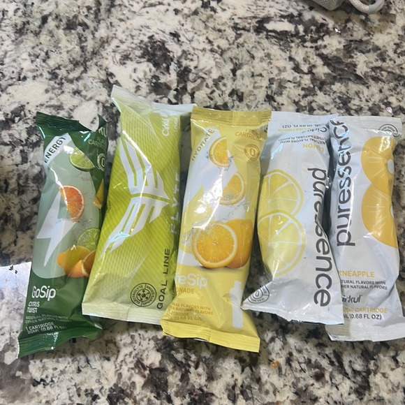 Cirkul bottle with pink lid - Picture 3 of 3